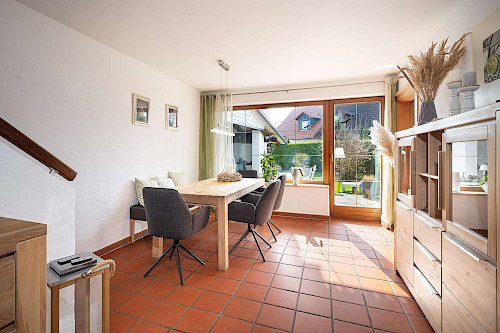 Überraschend unkonventionell! Sehr gepflegte, großzügige Doppelhaushälfte in bester Familienlage - Bild 5129602