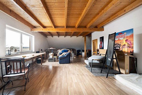 Bestens geeignet für Handwerksbetriebe! Firmengelände mit Bürogebäude und Lagerflächen. - Bild 5025500