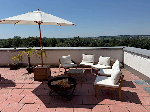 Zu vermieten! Außergewöhnliches Einfamilienhaus mit atemberaubendem Ausblick - Bild 5140084