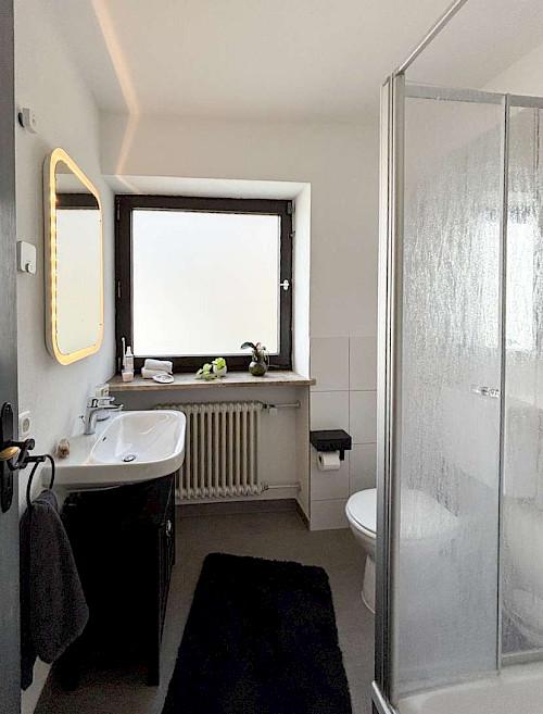 Zu vermieten! Außergewöhnliches Einfamilienhaus mit atemberaubendem Ausblick - Bild 5140084