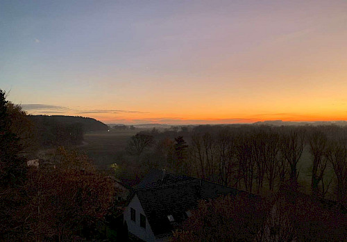Zu vermieten! Außergewöhnliches Einfamilienhaus mit atemberaubendem Ausblick - Bild 5140084