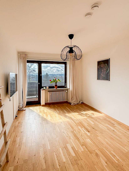 Zu vermieten! Außergewöhnliches Einfamilienhaus mit atemberaubendem Ausblick - Bild 5140084