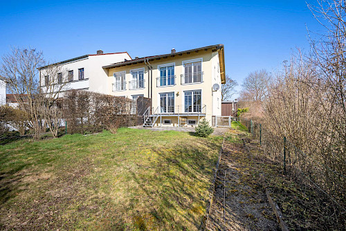 Perfekt für die junge Familie! Familienfreundliches Reiheneckhaus in idealer Ortsrandlage - Bild 5141225