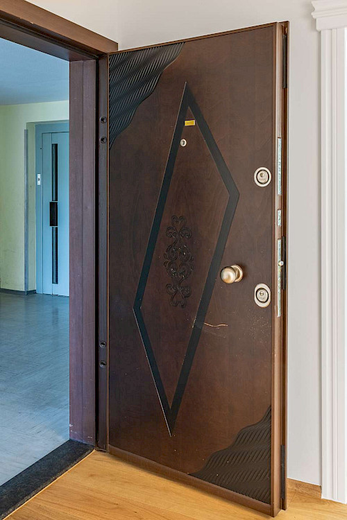 Vom Feinsten! Frisch renovierte 3-Zimmer-Wohnung mit Balkon im Freisinger Norden - Bild 5056331