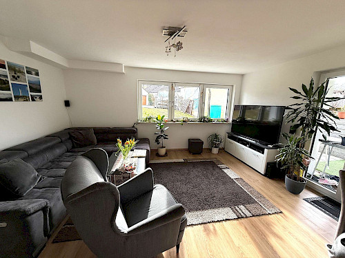 Zu vermieten! 2-Zimmer-Wohnung mit Süd-Terrasse und Garten - Bild 4930893