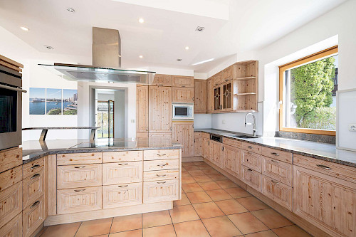 Wohlfühloase und energetisch top (A+)! Großes Einfamilienhaus auf herrlichem Grundstück - Bild 3498465