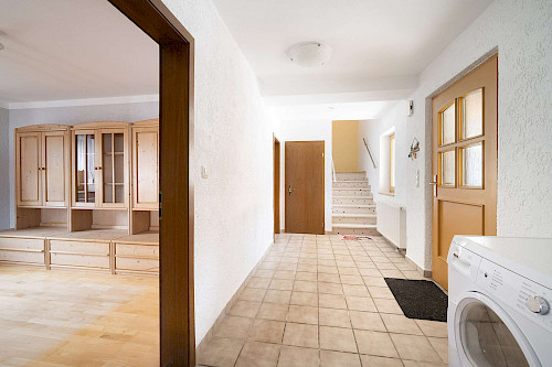 Vielseitig! Gepflegtes, älteres Einfamilienhaus mit viel Platz - Bild 5257036