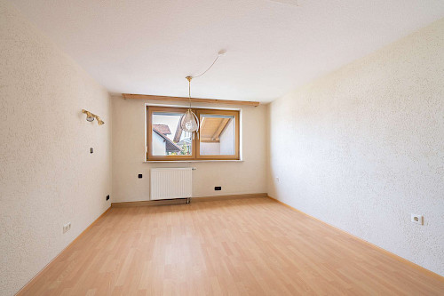 Vielseitig! Gepflegtes, älteres Einfamilienhaus mit viel Platz - Bild 5257036