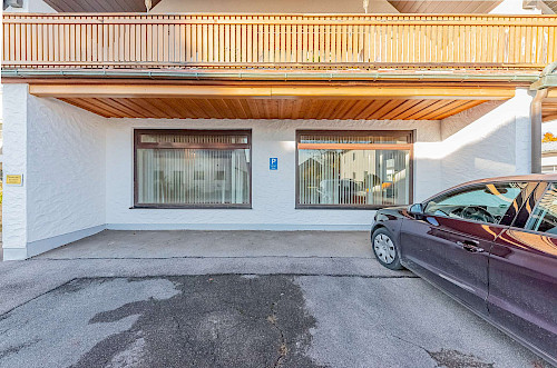 Perfekte Anbindung! Gut geschnittene Gewerbefläche als Büro oder Praxis in Attaching zu vermieten - Bild 5286561