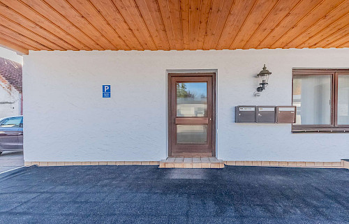 Perfekte Anbindung! Gut geschnittene Gewerbefläche als Büro oder Praxis in Attaching zu vermieten - Bild 5286561