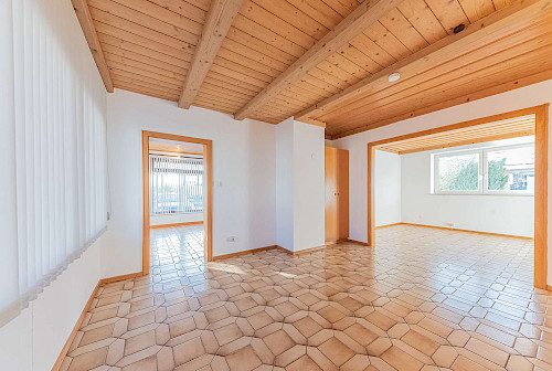 Perfekte Anbindung! Gut geschnittene Gewerbefläche als Büro oder Praxis in Attaching zu vermieten - Bild 5286561