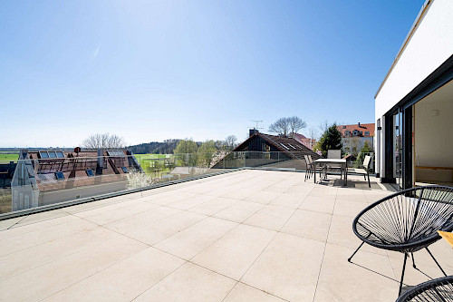 Garten oder Dachterrasse? - Beides! Exklusives ZFH mit Alpenblick vor den Toren Münchens - Bild 5235723