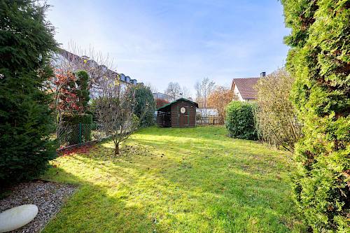 Platz für kleine Füße & große Träume! Gepflegte DHH mit Garten in familienfreundlicher Lage - Bild 4532110