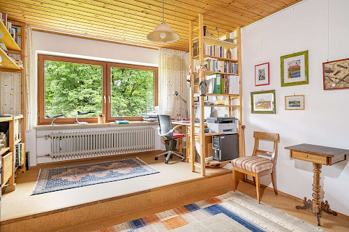 Jung und Alt unter einem Dach!  Großes Zweifamilienhaus mit traumhaftem Garten - Bild 3069672