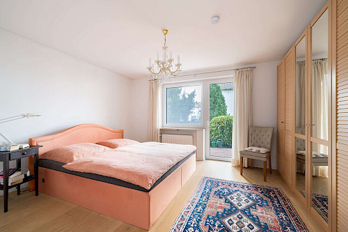 Ein Zuhause voller Möglichkeiten! Solides Zweifamilienhaus auf schönem Grundstück in Marzling - Bild 5235596