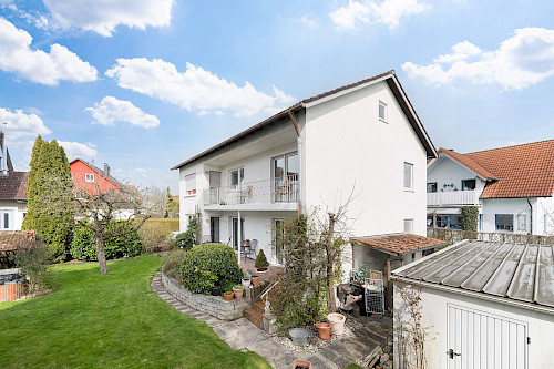 Ein Zuhause voller Möglichkeiten! Solides Zweifamilienhaus auf schönem Grundstück in Marzling - Bild 5235596