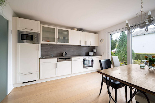 Ein Zuhause voller Möglichkeiten! Solides Zweifamilienhaus auf schönem Grundstück in Marzling - Bild 5235596