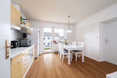 Ein Zuhause voller Möglichkeiten! Solides Zweifamilienhaus auf schönem Grundstück in Marzling - Bild 5235596