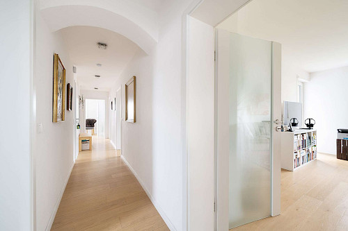 Ein Zuhause voller Möglichkeiten! Solides Zweifamilienhaus auf schönem Grundstück in Marzling - Bild 5235596