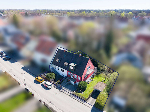 Baugrundstück mit Altbestand! Bebaubar mit einer großen Doppelhaushälfte oder 2 Reihenhäusern - Bild 5369668