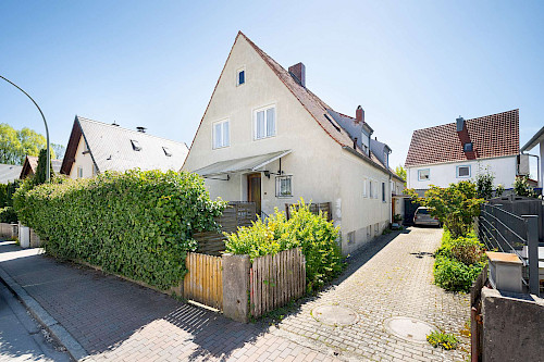 Baugrundstück mit Altbestand nähe Savoyer Au! Bebauung mit Einfamilien- oder Doppelhaus möglich - Bild 5386737
