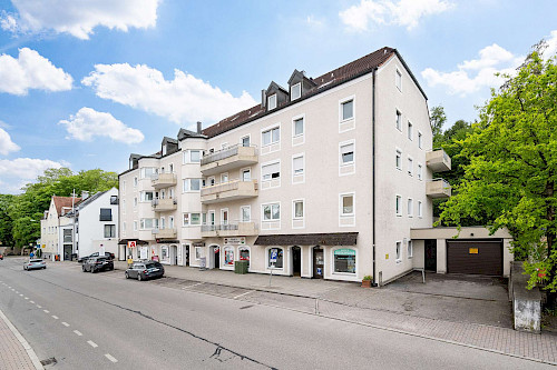 Ruhe über den Dächern, Leben vor der Tür! – Traumhafte 4,5-Zimmer-Dachterrassenwohnung im Zentrum - Bild 5372069