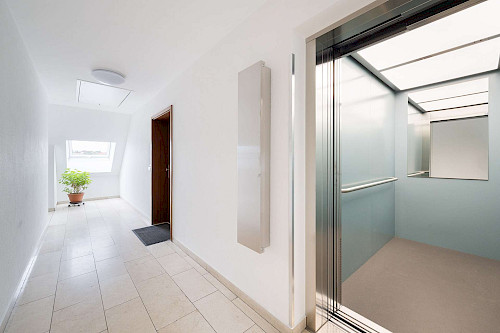 Ruhe über den Dächern, Leben vor der Tür! – Traumhafte 4,5-Zimmer-Dachterrassenwohnung im Zentrum - Bild 5372069