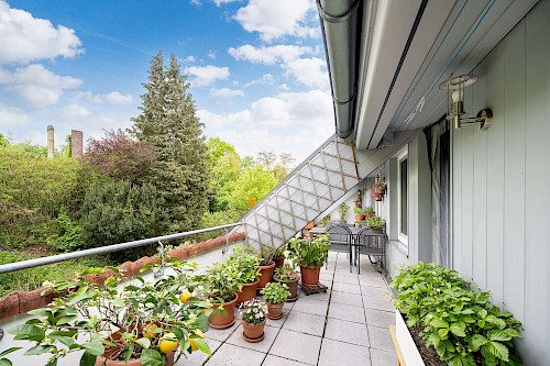 Ruhe über den Dächern, Leben vor der Tür! – Traumhafte 4,5-Zimmer-Dachterrassenwohnung im Zentrum - Bild 5372069