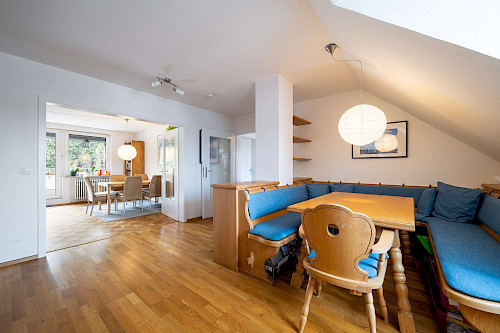 Ruhe über den Dächern, Leben vor der Tür! – Traumhafte 4,5-Zimmer-Dachterrassenwohnung im Zentrum - Bild 5372069