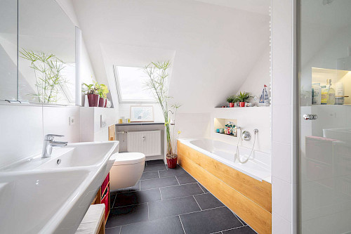 Ruhe über den Dächern, Leben vor der Tür! – Traumhafte 4,5-Zimmer-Dachterrassenwohnung im Zentrum - Bild 5372069