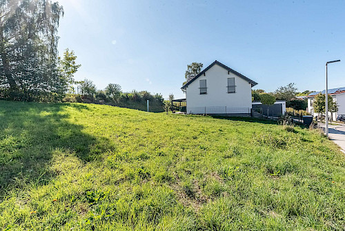 Hier könnte Ihr Haus stehen! Traumhaftes Baugrundstück für ein Ein- oder Zweifamilienhaus - Bild 5502556