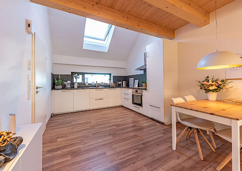 Landliebe! Atemberaubende 2-Zimmer-Maisonette-Wohnung nahe Au/Hallertau - Bild 5513639