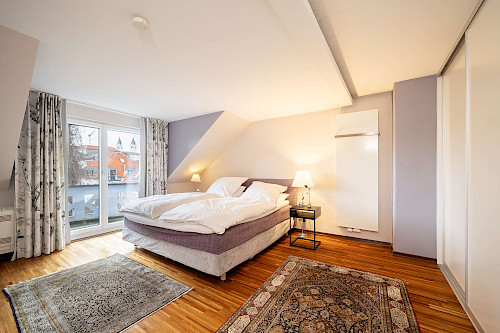 Oben wohnen, unten läuft's! Charmanter Altbau mit Penthouse zur Eigennutzung + stabile Mieteinnahmen - Bild 3069729