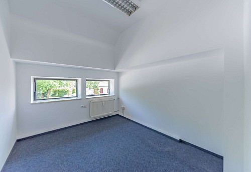 Zu vermieten! Moderne Gewerbefläche als Büro & Lager mit bester Infrastruktur - Bild 5730576