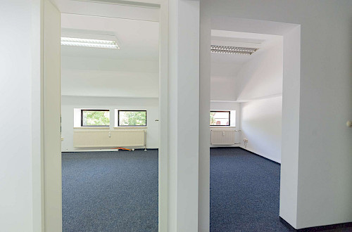 Zu vermieten! Moderne Gewerbefläche als Büro & Lager mit bester Infrastruktur - Bild 5730576