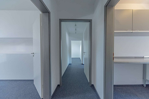 Zu vermieten! Moderne Gewerbefläche als Büro & Lager mit bester Infrastruktur - Bild 5730576