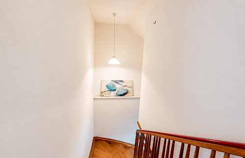 Lichtdurchflutet! 3-Zimmer Dachgeschosswohnung mit sonnigem Gartenanteil - Bild 5772186