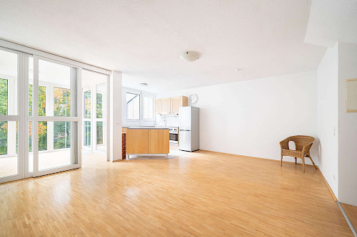 Helle Räume und Blick ins Grüne! Schön geschnittene 3-Zimmer-Wohnung mit 2 Balkonen - Bild 4445587