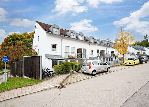 Helle Räume und Blick ins Grüne! Schön geschnittene 3-Zimmer-Wohnung mit 2 Balkonen - Bild 4445587