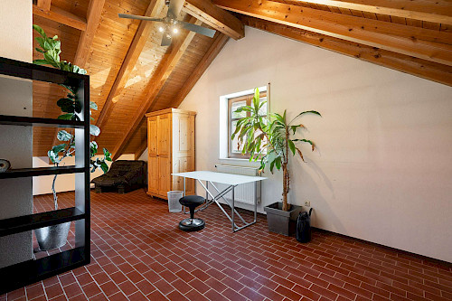 Zuhause! Charmante Doppelhaushälfte mit viel Platz und besonderem Flair - Bild 6218624