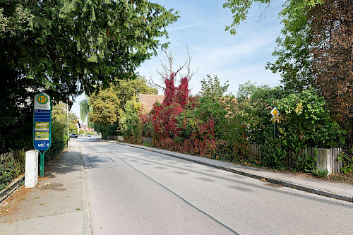 Hier steckt Potential! Schön gelegenes Baugrundstück mit genehmigtem Vorbescheid für 6 Reihenhäuser - Bild 6209505