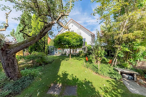 Gut angelegt! Gepflegtes Mehrfamilienhaus mit 5 Einheiten auf schönem Grundstück in Marzling - Bild 5999570