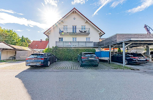 Gut angelegt! Gepflegtes Mehrfamilienhaus mit 5 Einheiten auf schönem Grundstück in Marzling - Bild 5999570