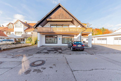Interessanter Gewerbemix! Büro und Lagerhalle in infrastrukturell gut gelegenem Standort - Bild 6265660