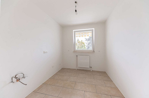 Kapitalanlage oder Selbstbezug! Schön geschnittene 2-Zimmer-Wohnung mit Süd-West-Balkon und Aussicht - Bild 6279387